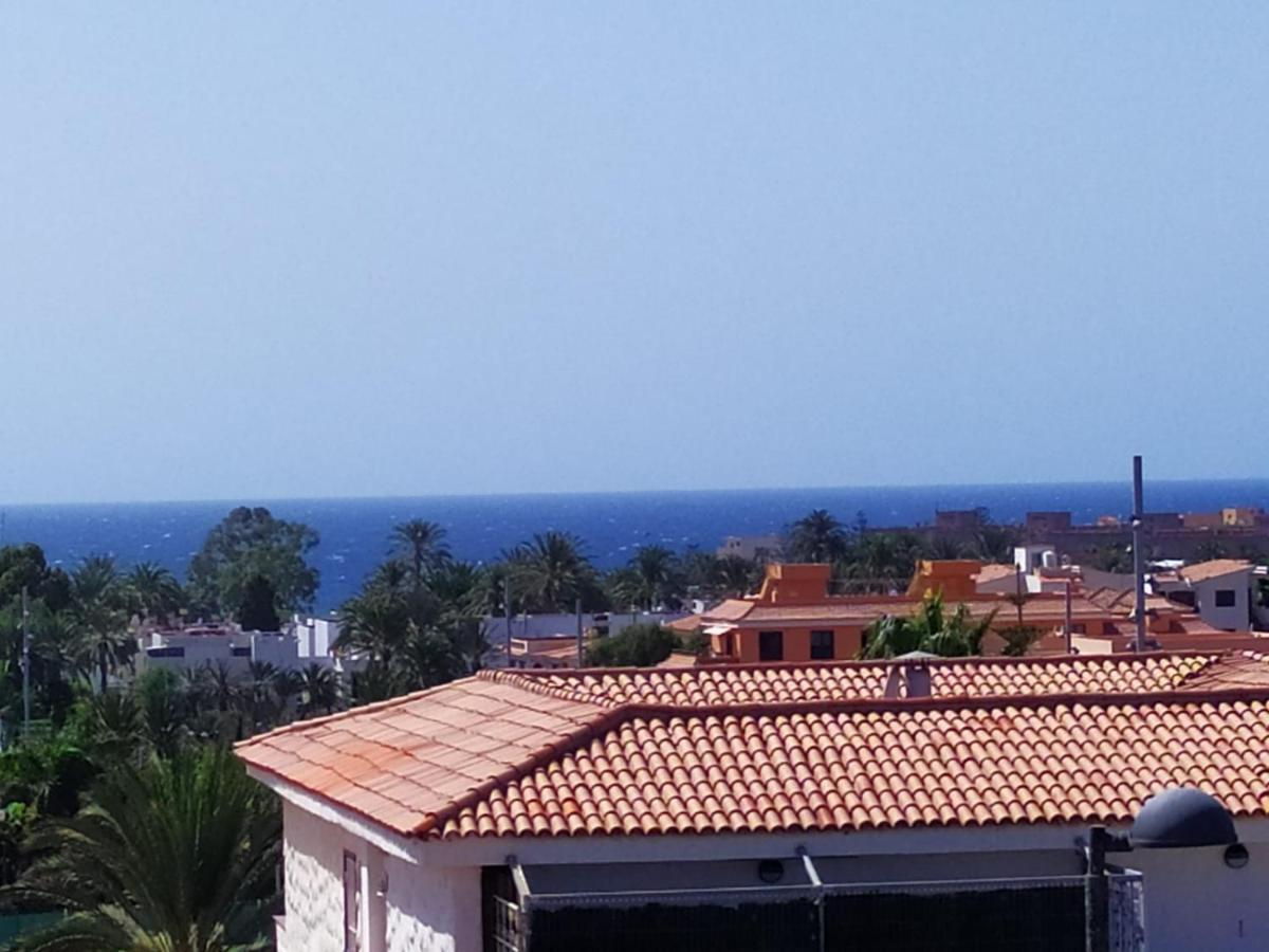 2 Bedroom Bright Apartment Tenerife Costa Del Silencio Exterior photo